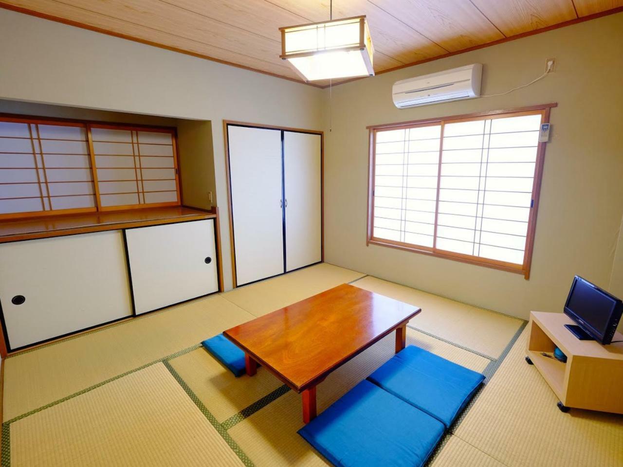 Kokumin Shukusha Sun Marina Hotel Hachijo Exterior photo